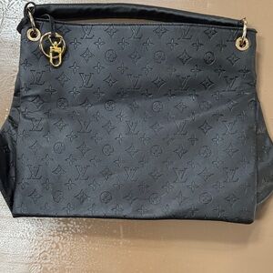 Elegant Black Monogram Shoulder Bag